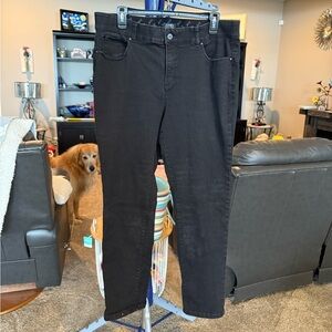 Jones, New York straight leg black jeans. Size 16.